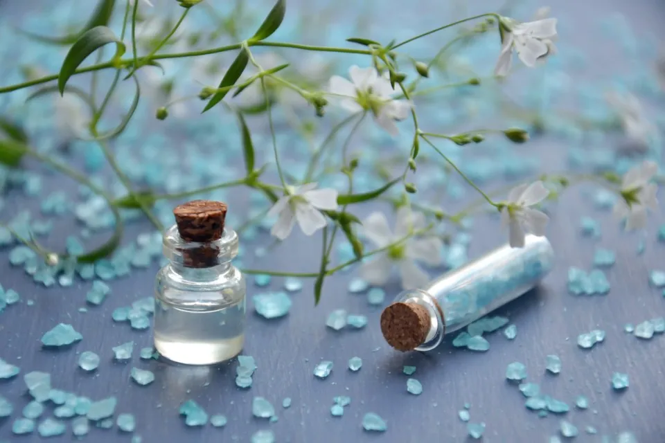 Bath Salts & Glass Vial Set