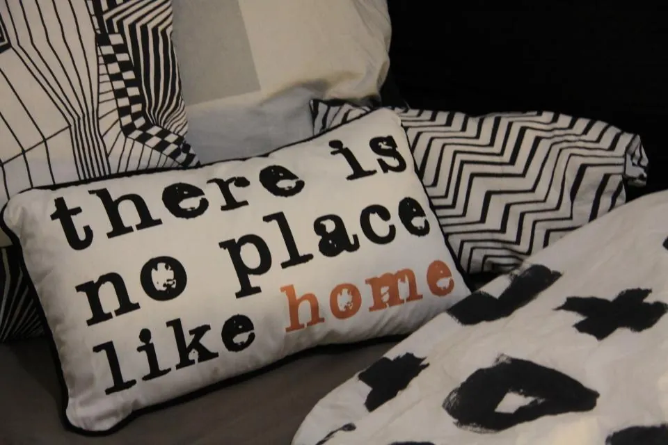 Black & White Pattern Throw Pillow Set