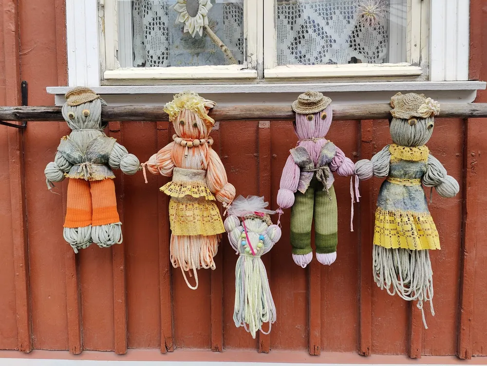 Knit Folk Doll Set of 4