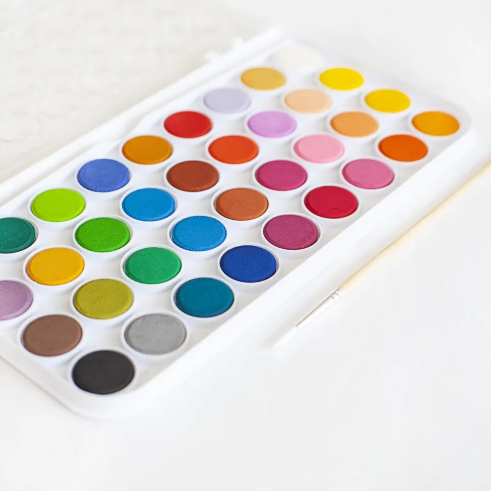 24-Pan Watercolor Set