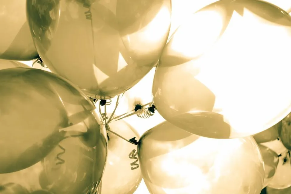 Champagne Gold Chrome Balloons, Pack of 15