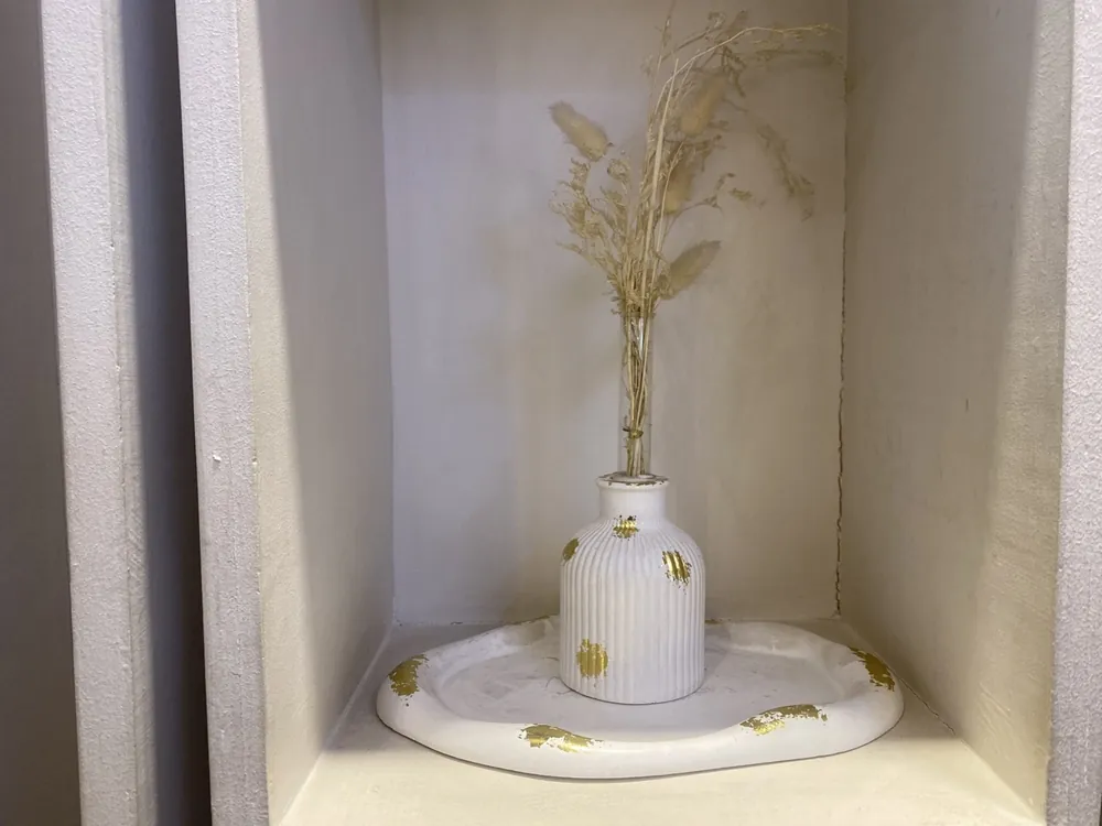 Dotted Bud Vase with Dish