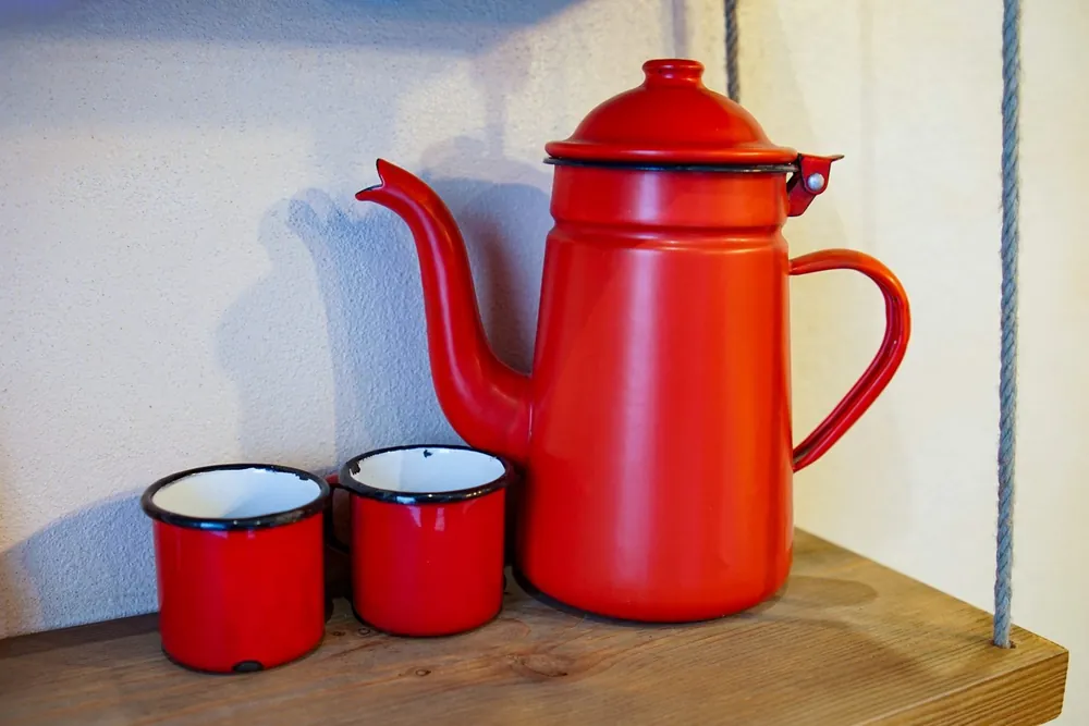 Enamel Coffee Pot & Mug Set