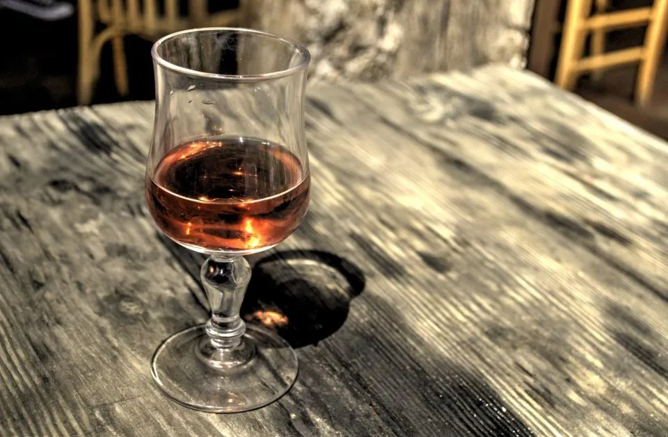 Footed Goblet Wine Glass