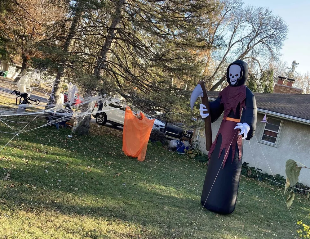 Grim Reaper Yard Decoration with Webbing