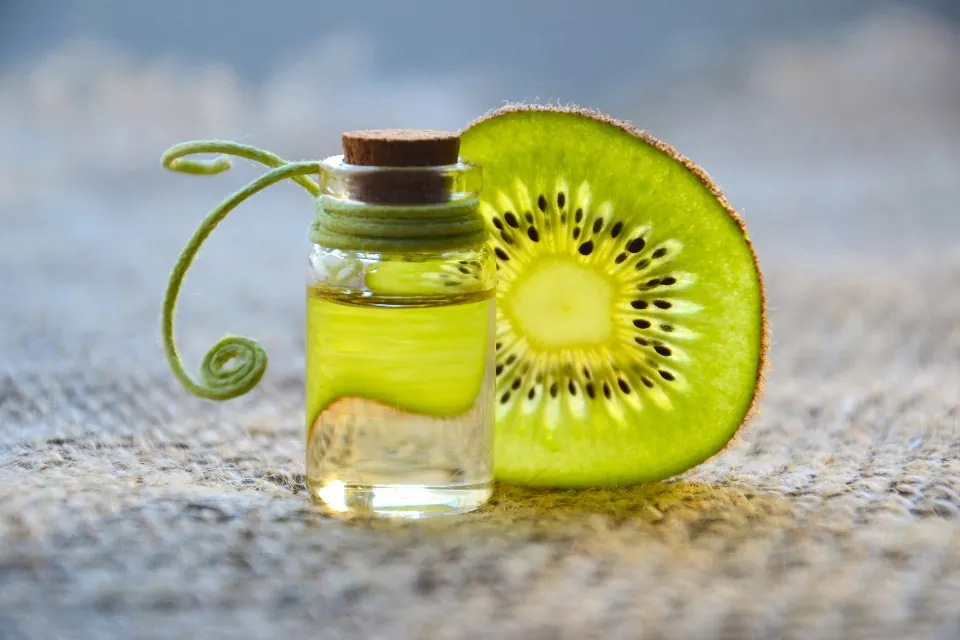 Kiwi Citrus Massage Oil