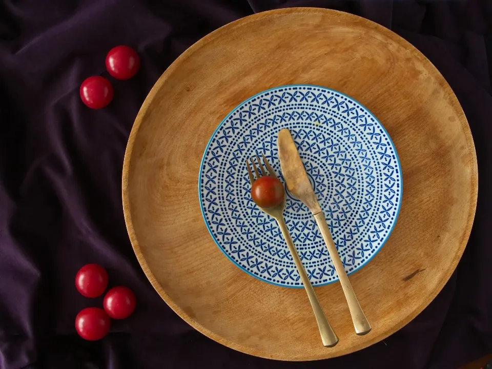 Wood Charger with Blue Patterned Plate